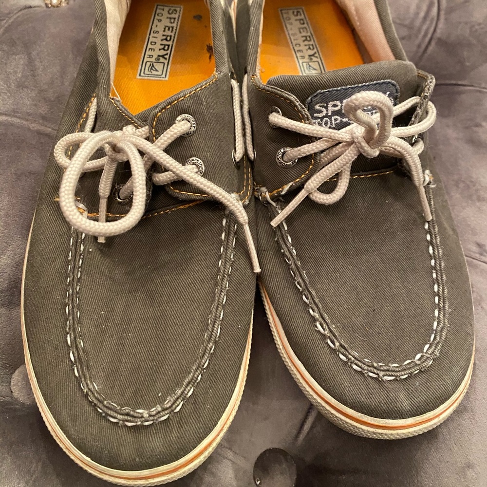 Sperry top sliders